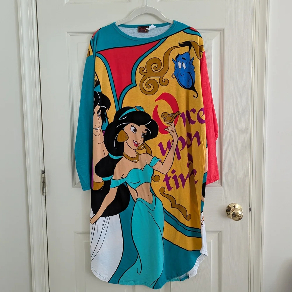 Disney Rare Aladdin, Jasmine, Genie Vintage Night Shirt - Picture 1 of 9